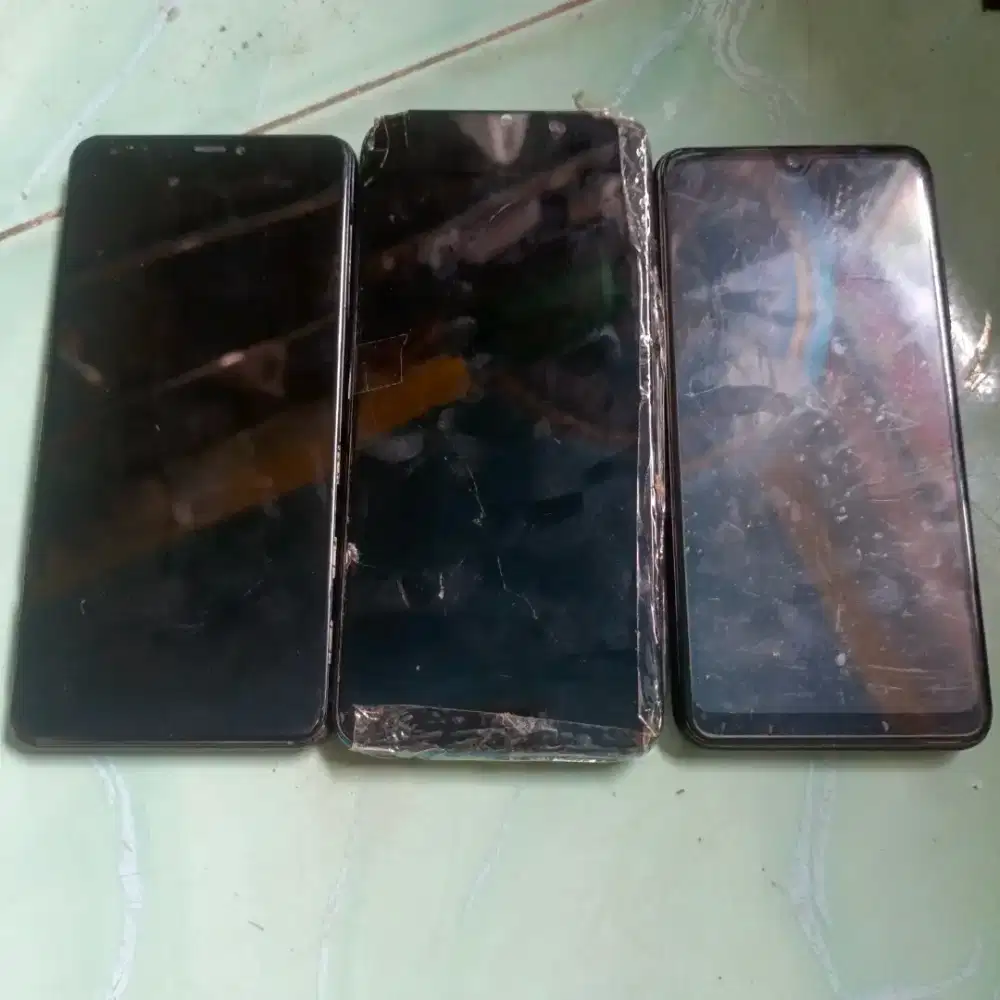 Hp vivo v15 8/256& kawan 2 nya rusak