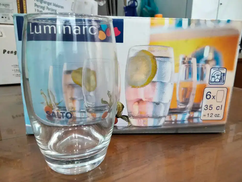 Gelas minum kaca (merk Luminarc)