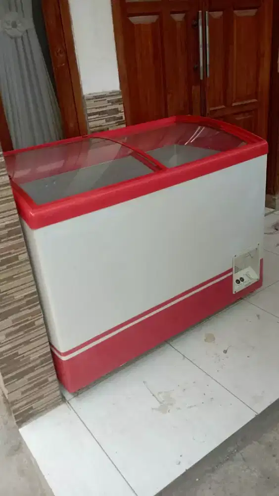 Freezer sleding 300 liter