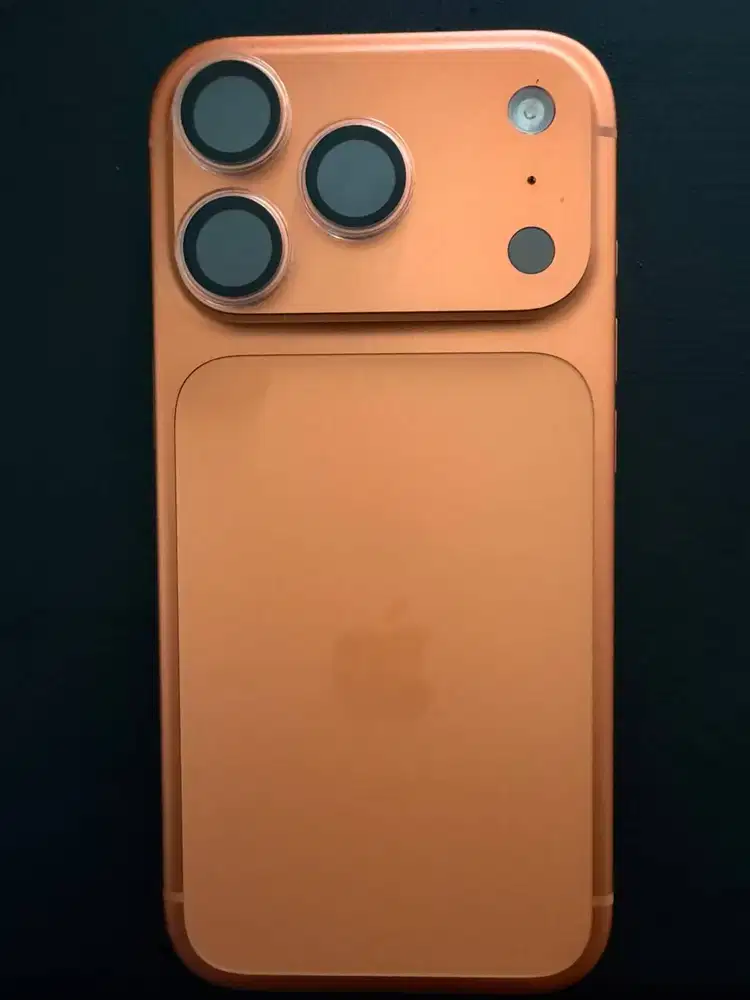 iPhone 17 Pro 256GB — Cosmic Orange (Second, Mulus Banget)