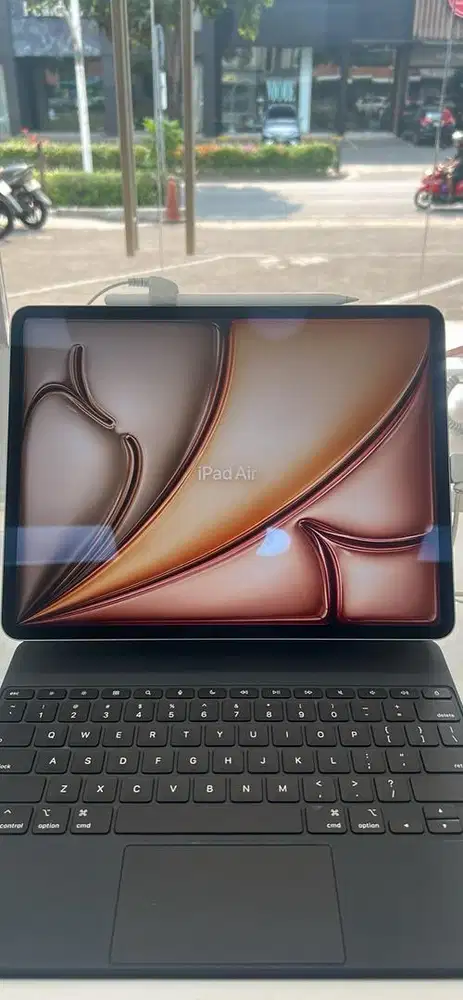 ipad air 13-inci wifi 128gb bisa melayani credit