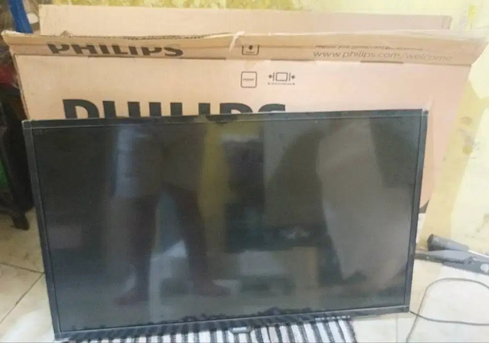 LED TV Philips 32 Inch - Mulus Siap Pakai
