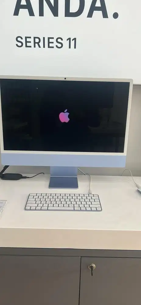 iMac 24-inci 16/256gb bisa melayani credit