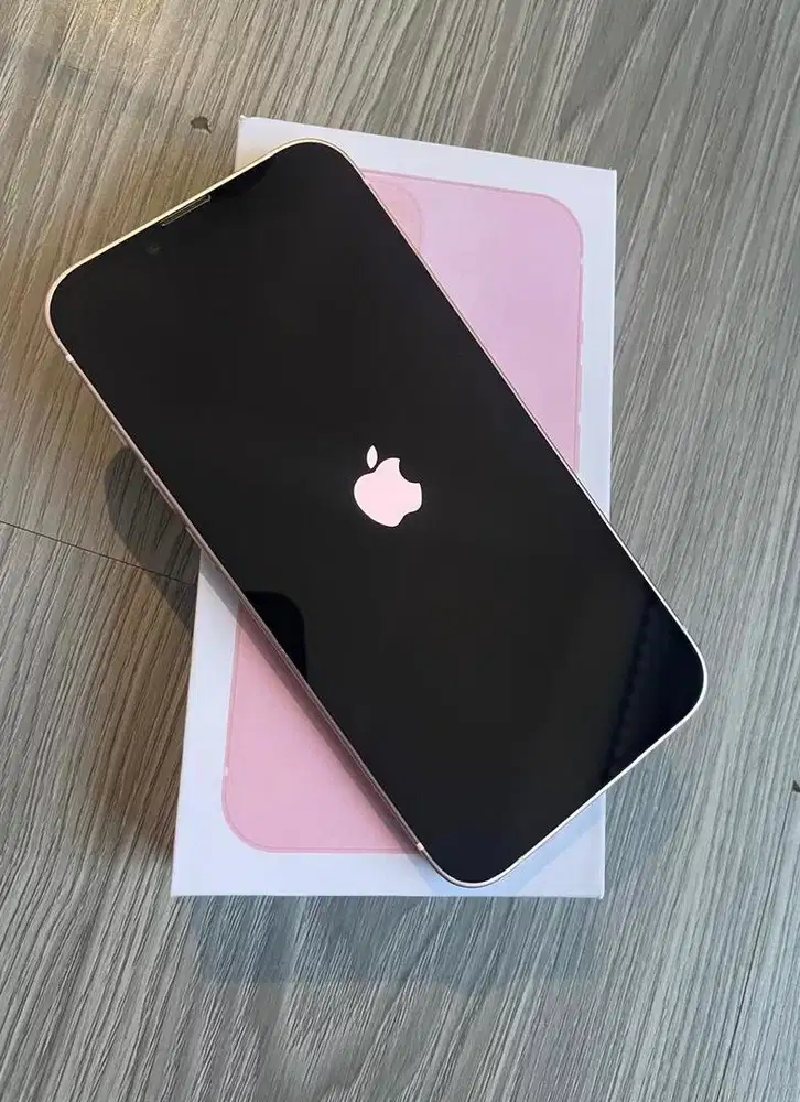 Iphone 13 bacic 128 GB warna ping