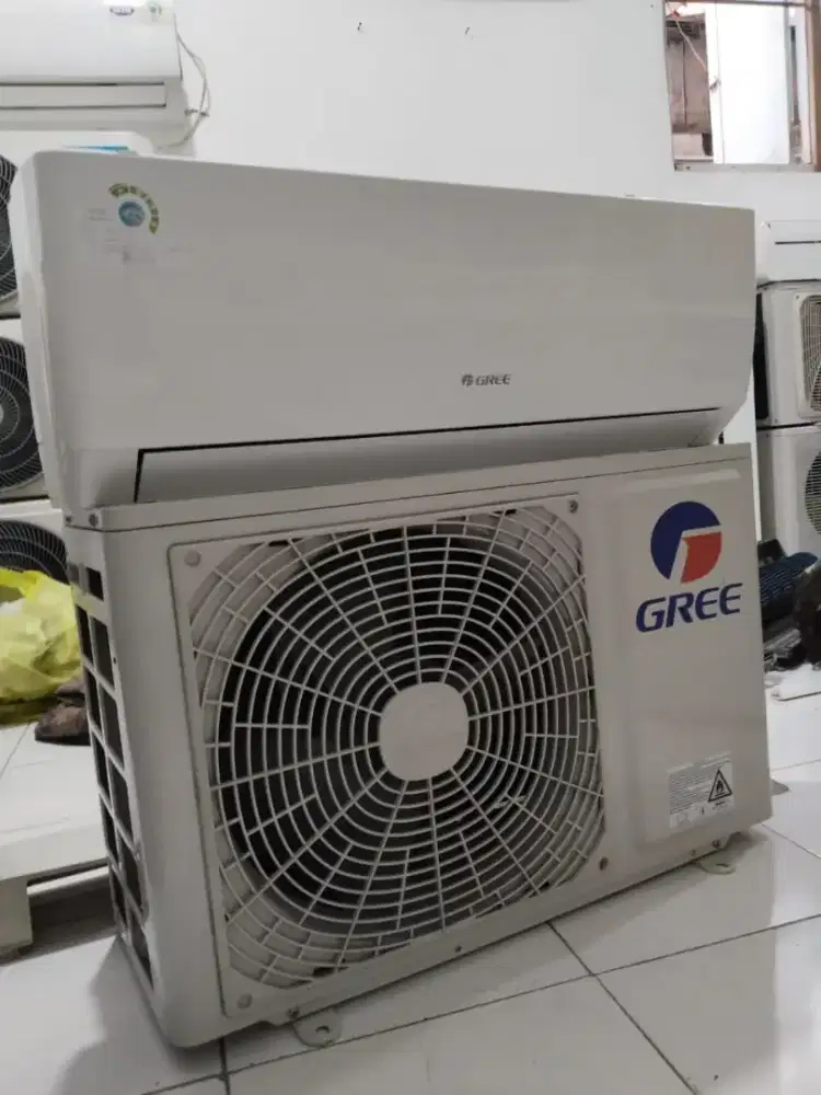 Jual ac gree 1/2 pk R 32 lowat 320 kondisi 95% ori semua