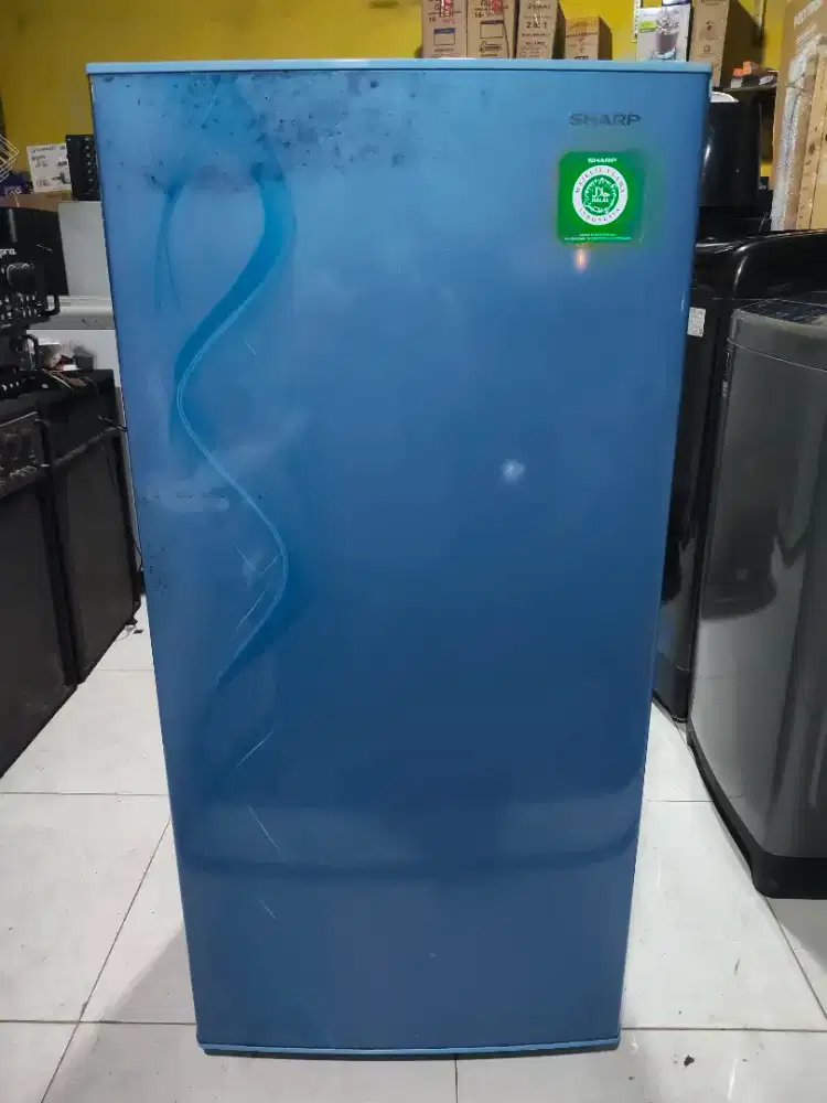 Kulkas Sharp 1pintu normal dan masih orisinil