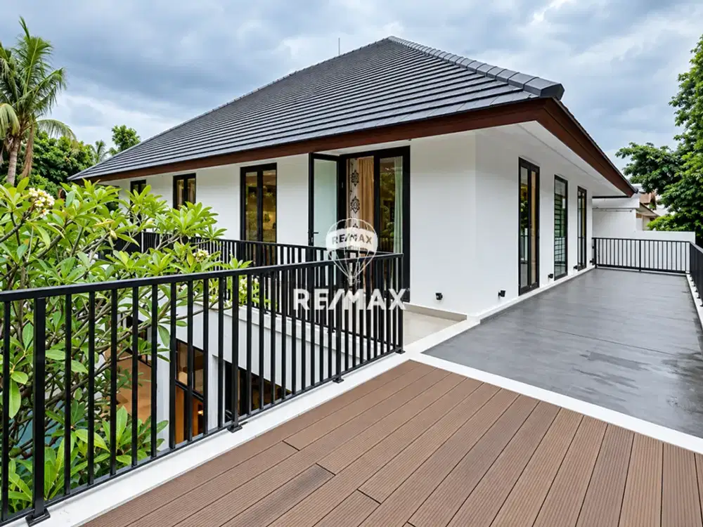 DIJUAL RUMAH MEWAH HOOK DALAM KOMPLEK MUTIARA KEMANG SIAP HUNI