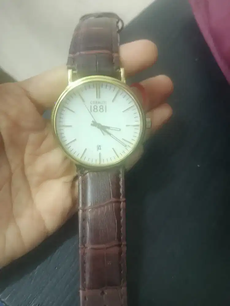 Jam tangan Cerutti