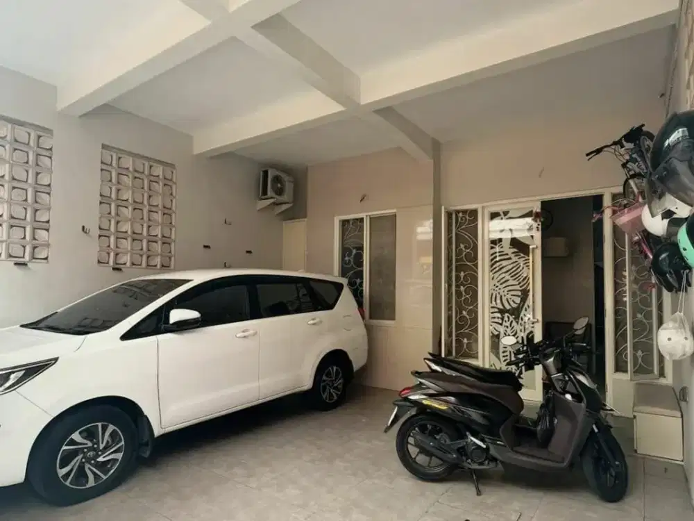 Dijual rumah minimalis siap huni di Ploso Timur. Murah