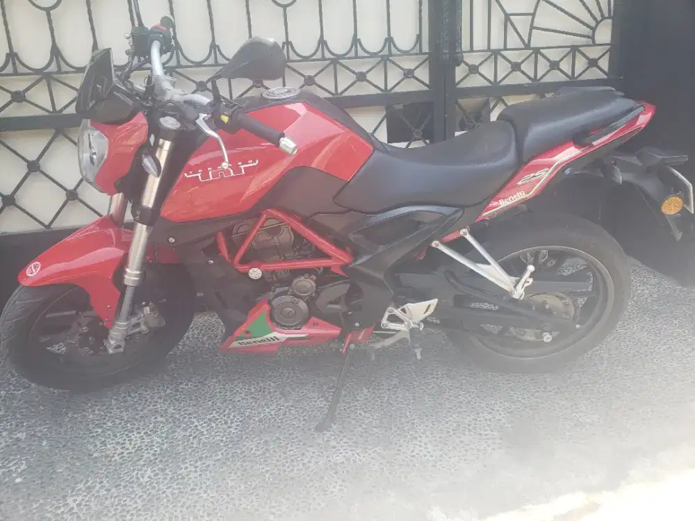 Benelli BN250 th 2023 km 2100 jarang pakai