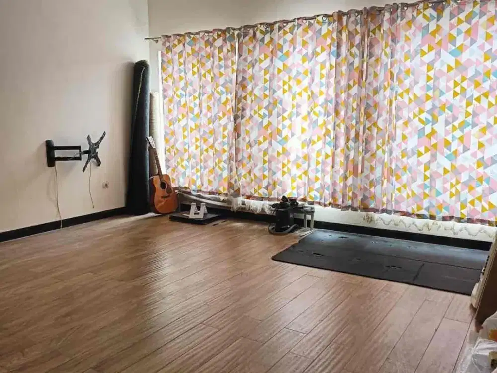 sewa rumah fully furnished taman kopo indah 5