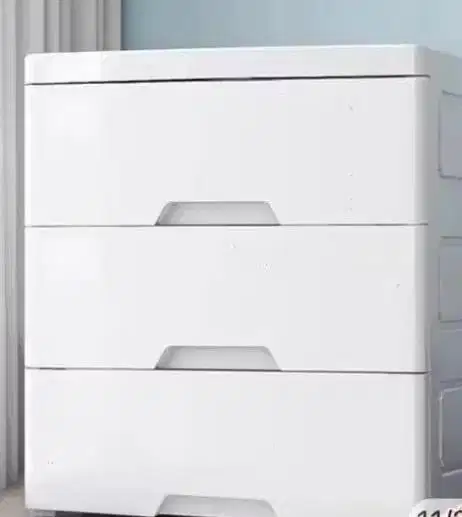 Lemari Putih Estetik