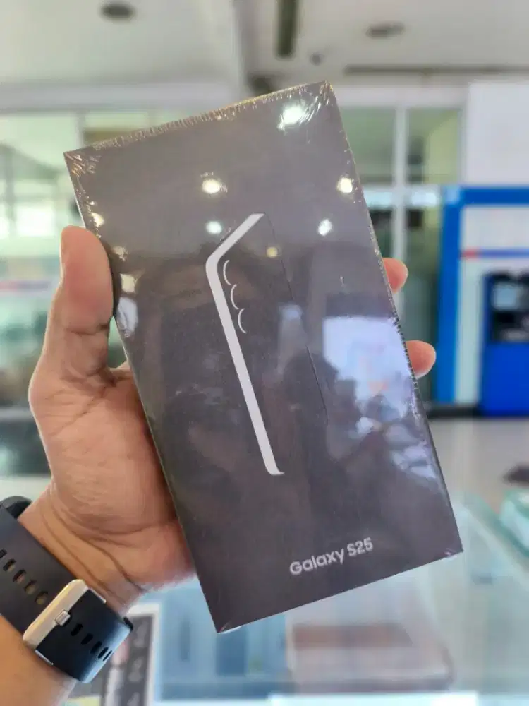 Galaxy S25 12/256GB New Garansi Resmi SEIN 12 Bulan