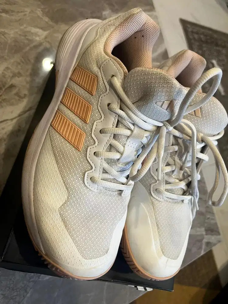 Sepatu Adidas Gamecourt 2