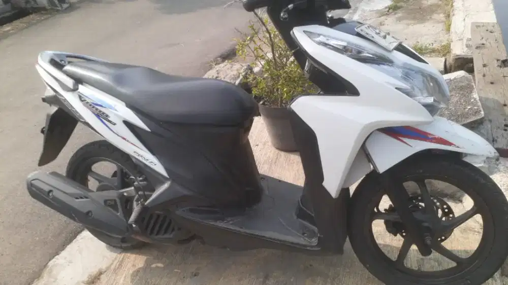 Di Jual Cepat Komplit Honda Vario 125.