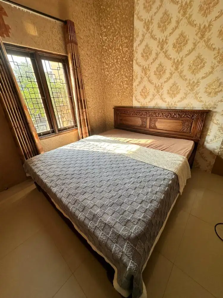 Set dipan ukir + spring bed premium uk. 180x200