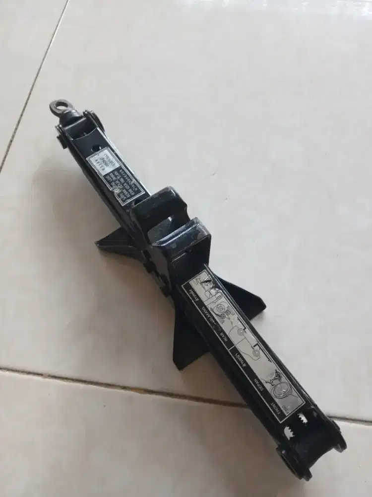 Dijual Dongkrak mobil