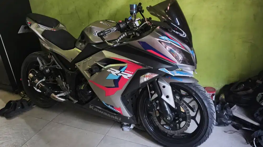 Kawasaki ninja 250 fi 2014