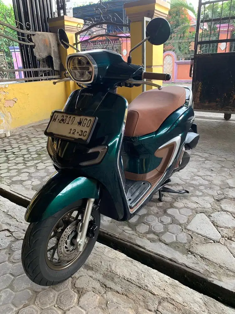Pcx ABS 2025 green royal