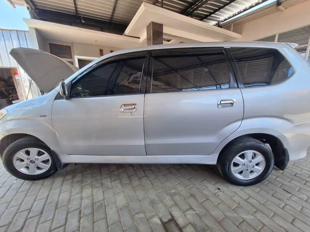 Toyota Avanza 2010 Kondisi Istimewa