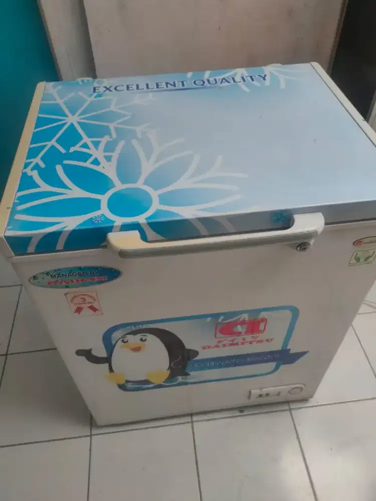 Freezer bekas rasa baru (harga nego)