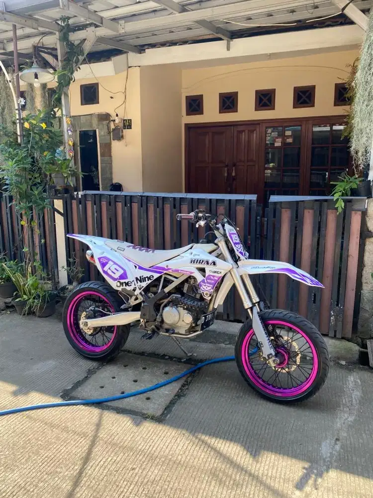 KLX Kawasaki Supermoto