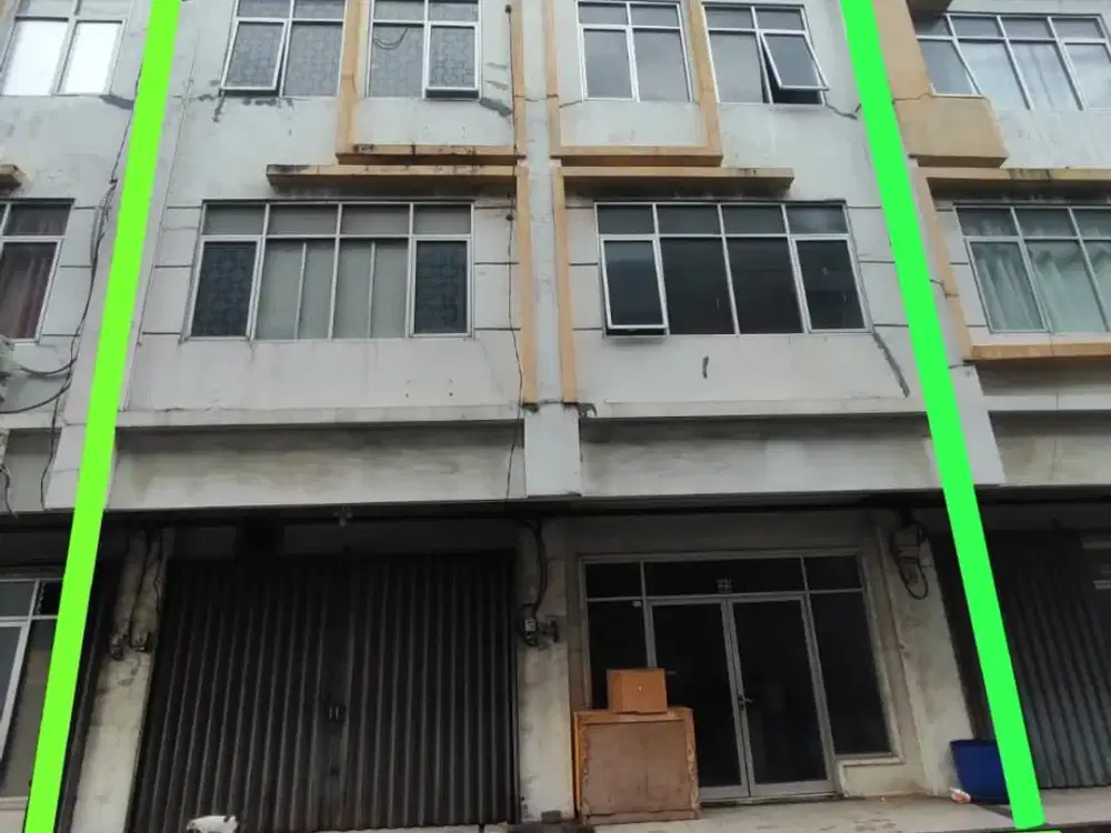 Dijual Lelang Ruko Komplek Ruko Swadaya City Square, Jalan Swadaya Raya, Kelurahan Wijaya Kusuma, Kecamatan Grogol Petamburan, Jakarta Barat