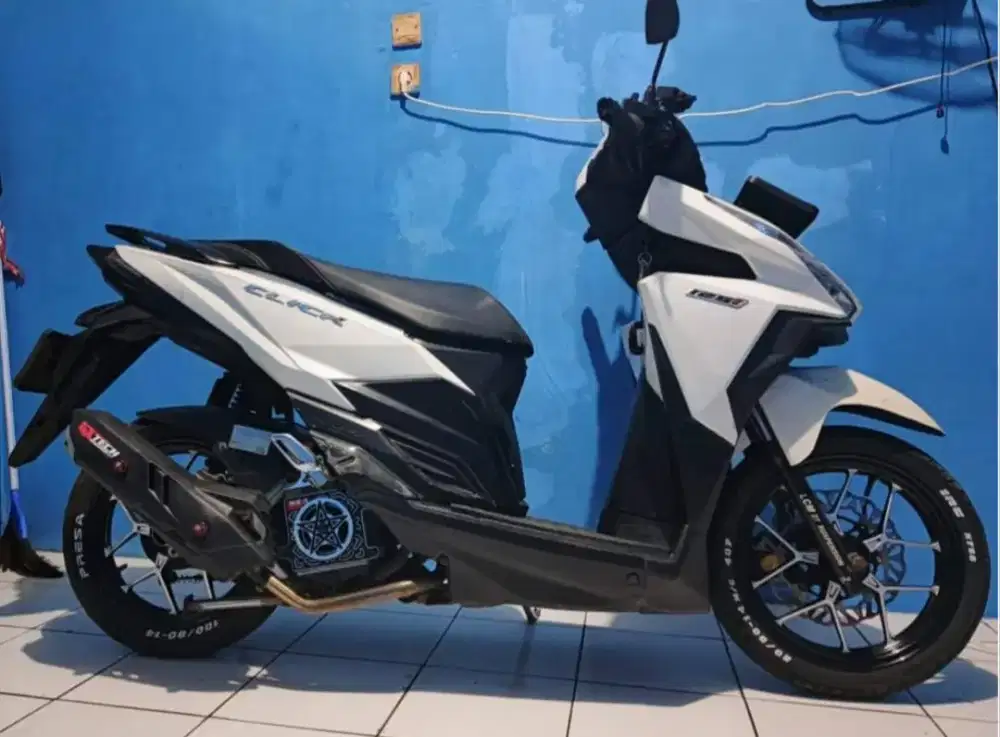 VARIO 125 LED OLD 2015