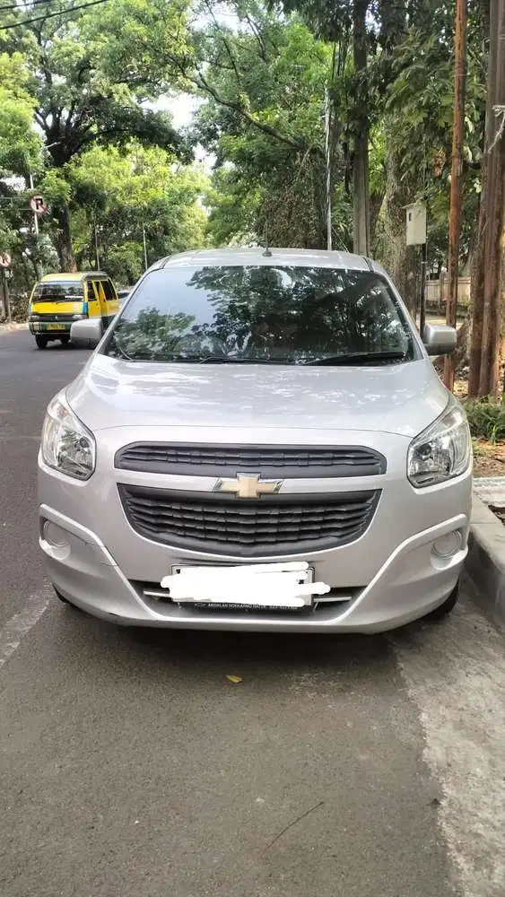 Chevrolet Spin 2015 Bensin