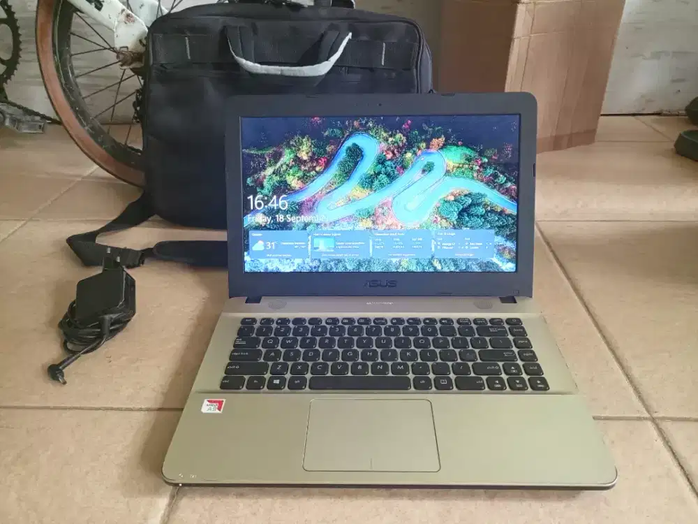 Laptop Asus gaming Ram 8 hdd 1tb