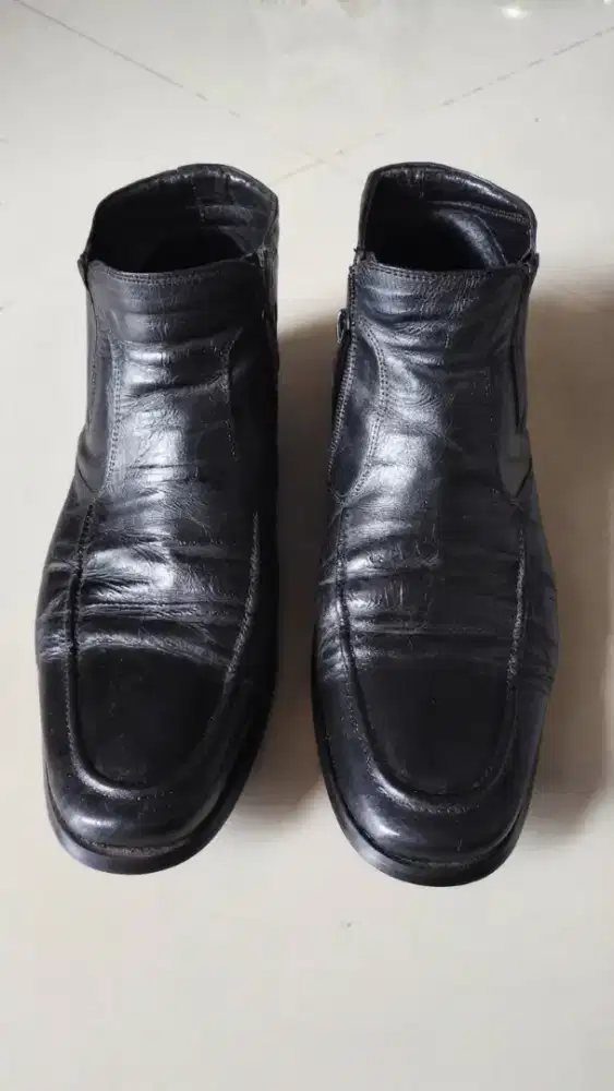 di jual sepatu merk PIERRE CARDINE paris