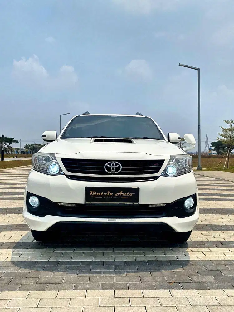 TOYOTA FORTUNER 2.5 G TRD SPORTIVO AT 2013