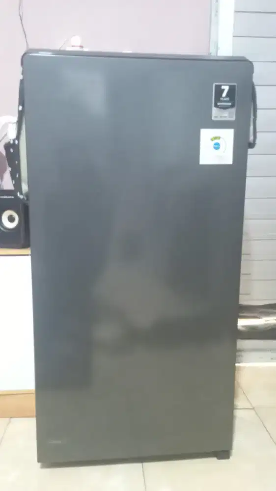 Kulkas AQUA 1 pintu
