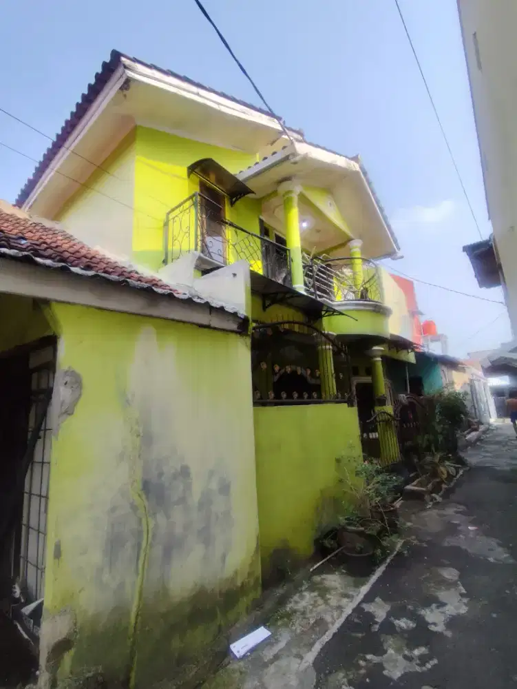 DI JUAL RUMAH 2 LANTAI dan 1 WARUNG