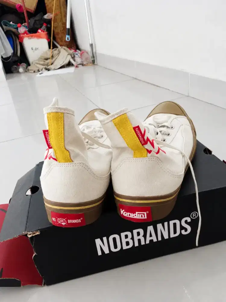 Sepatu NO BRANDS X KONIDIN