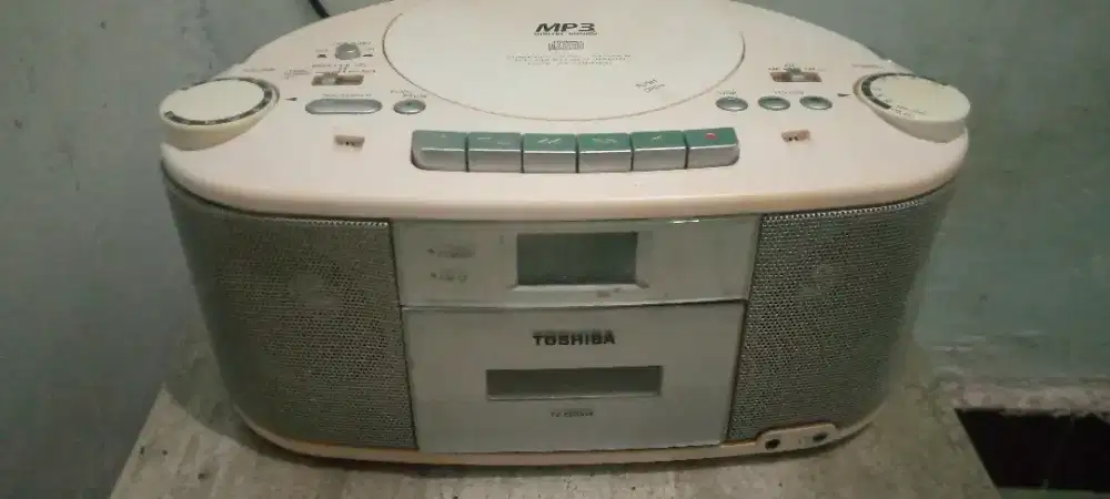 Mini boombox Toshiba