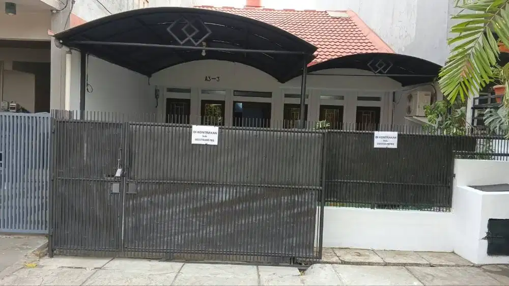 Disewakan rumah Asri dalam kompleks