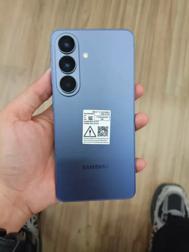 SAMSUNG S26 besic 512