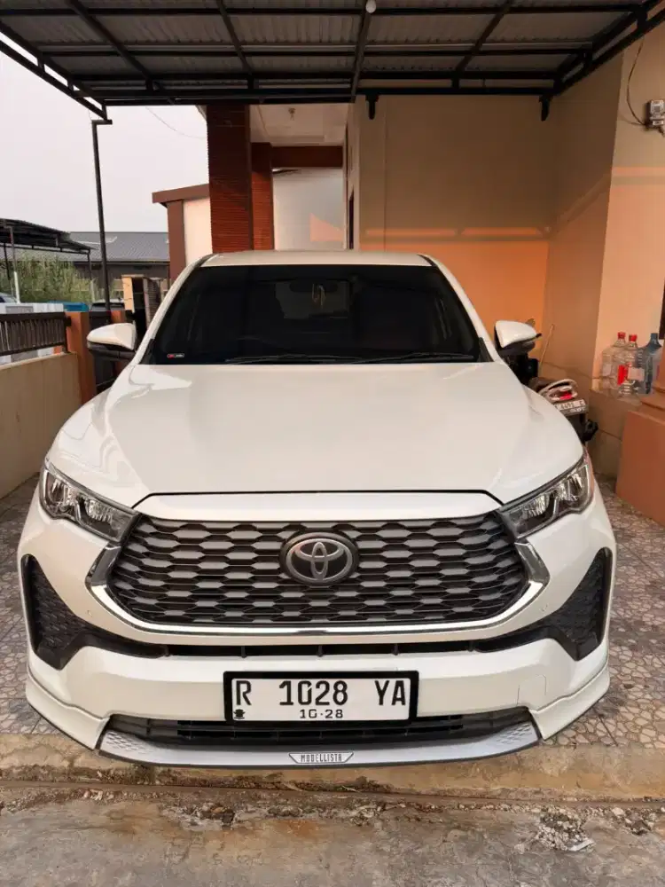 Toyota Kijang Innova Zenix V Matic