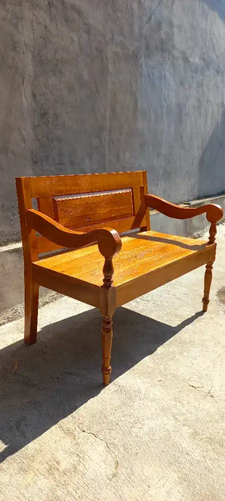 Meja teras kayu jati