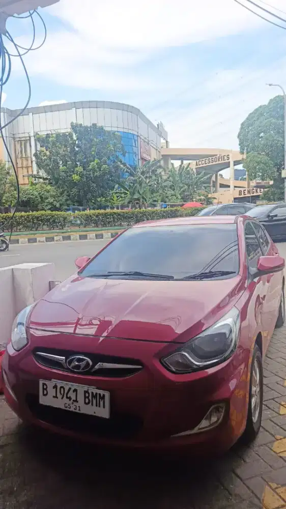 Jual mobil grend Vega metik 2012 ori kaki mpuk