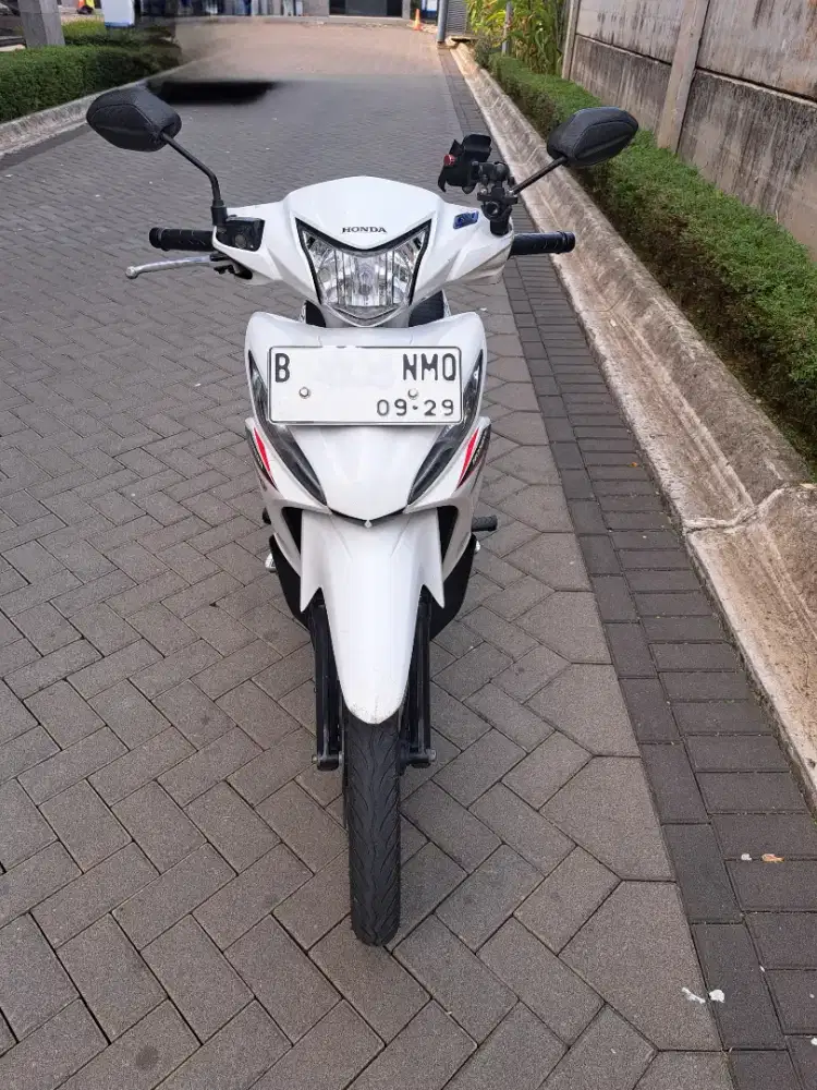 Honda motor terawat siap jalan