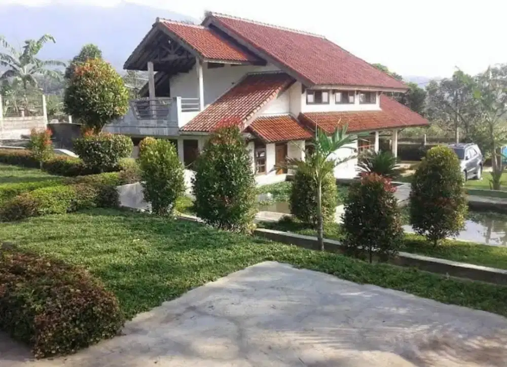 Dijual murah vila mewah 2 lT di Cigombong pemandangan gunung salak
