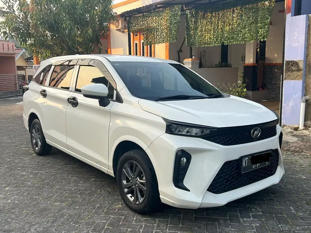 Xenia X 1.3 MT 2022 Putih