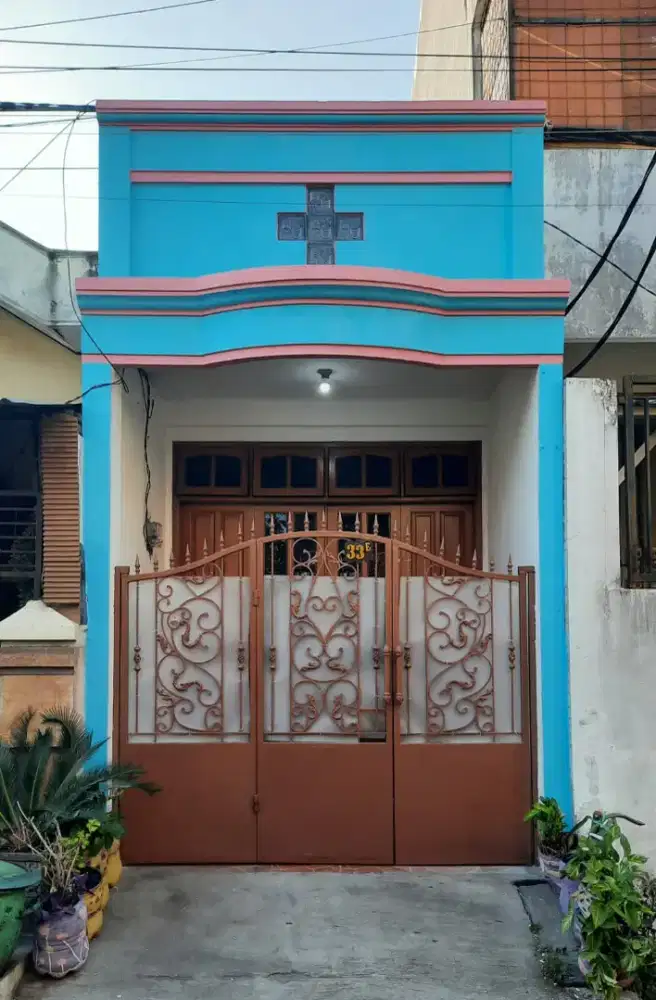 DIKONTRAKAN RUMAH LOKASI STRATEGIS
