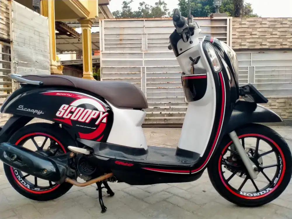 Honda Scoopy injeksi lengkap motor sehat keterangan detail dibawah