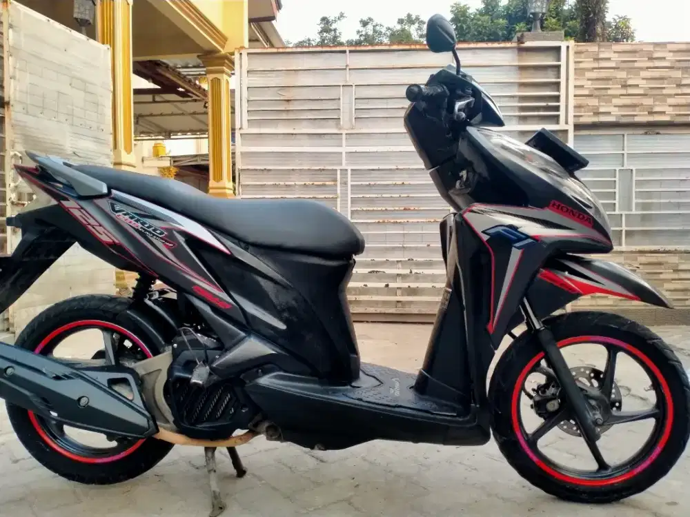 Honda Vario 125 KZR lengkap motor sehat keterangan detail dibawah