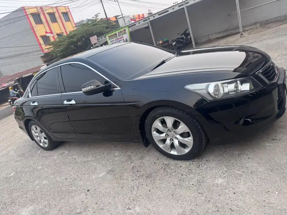 Di Jual Cepat Honda Accord th 2010