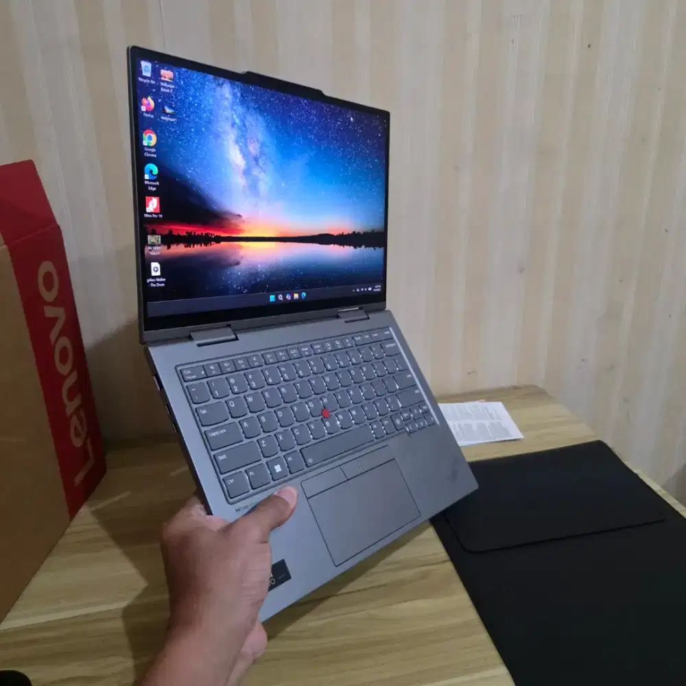 Laptop Thinkpad X1 2 in 1 Ultra 7 ram 16gb Touch mrp Yoga Spectre x360