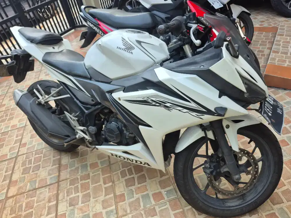 Dijual honda cbr 150